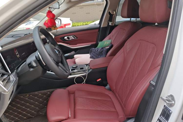 Used BMW 3 Series 2023 325Li M Sport Package Left Front Seat
