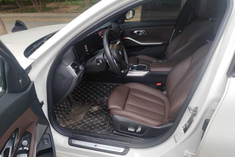 Used BMW 3 Series 2023 325i M Sport Night Edition Package Left Front Seat