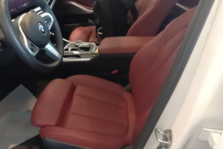 Used BMW 3 Series 2023 320Li M Sport Package Left Front Seat
