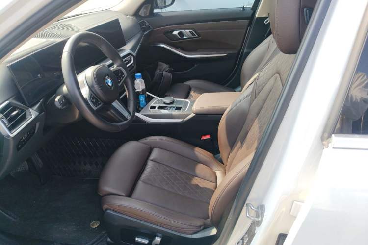 Used BMW 3 Series 2023 325i M Sport Package Left Front Seat