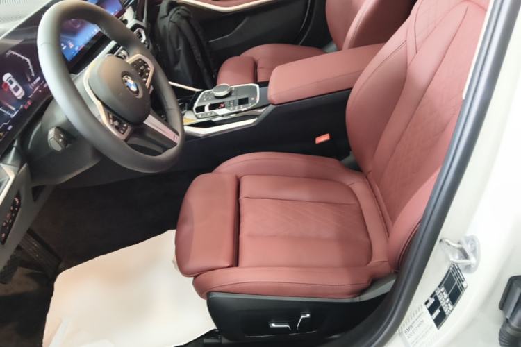Used BMW 3 Series 2023 320Li M Sport Package Left Front Seat