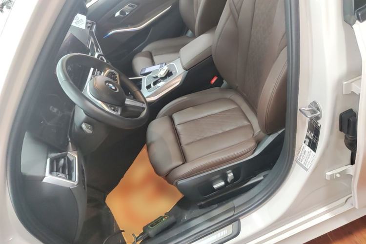 Used BMW 3 Series 2023 325i M Sport Night Edition Package Left Front Seat
