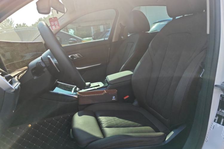 Used BMW 3 Series 2023 320Li M Sport Package Left Front Seat
