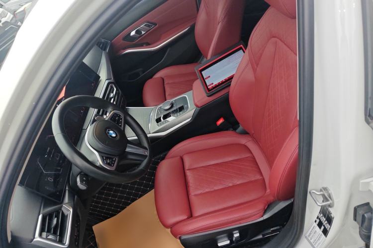 Used BMW 3 Series 2023 325Li M Sport Package Left Front Seat