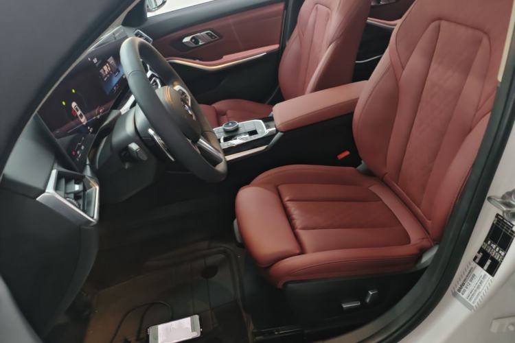 Used BMW 3 Series 2023 320Li M Sport Package Left Front Seat