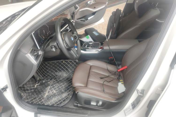 Used BMW 3 Series 2023 320Li M Sport Package Left Front Seat