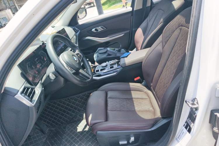 Used BMW 3 Series 2023 320Li M Sport Package Left Front Seat