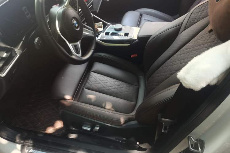 Used BMW 3 Series 2023 325Li M Sport Package Left Front Seat