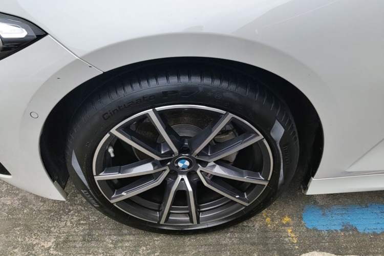 Used BMW 3 Series 2023 325Li M Sport Package Left Front Wheel Hub