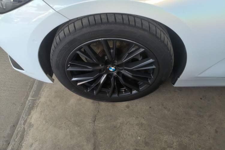 Used BMW 3 Series 2023 325Li M Sport Night Edition Package Left Front Wheel Hub