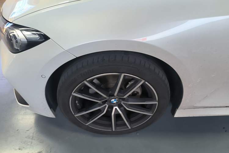Used BMW 3 Series 2023 325Li M Sport Package Left Front Wheel Hub