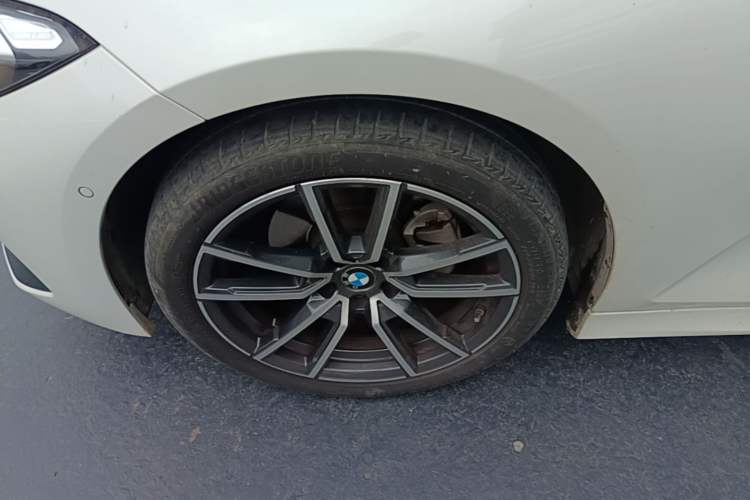 Used BMW 3 Series 2023 325Li M Sport Package Left Front Wheel Hub