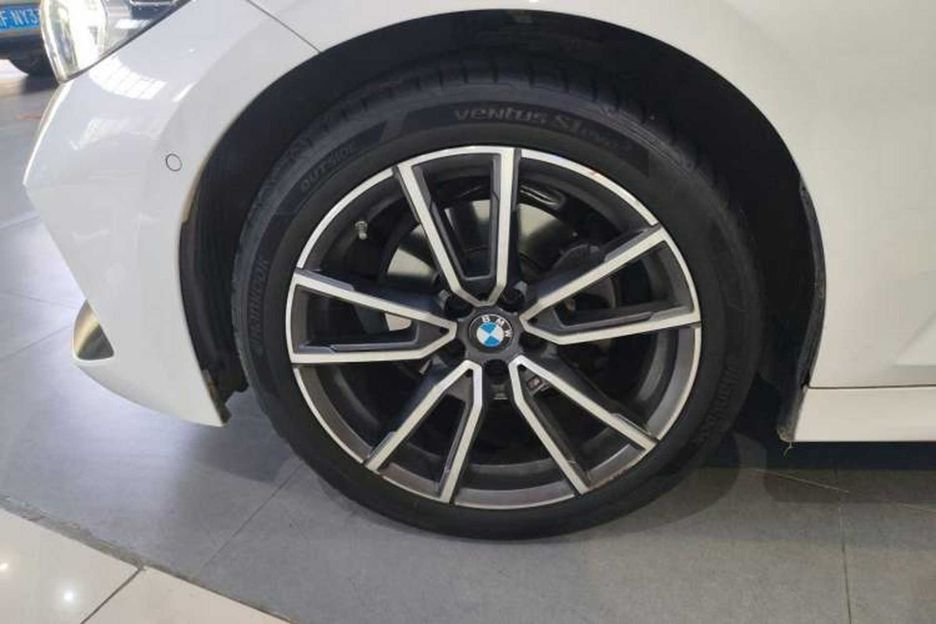 Used BMW 3 Series 2023 325Li M Sport Package Left Front Wheel Hub
