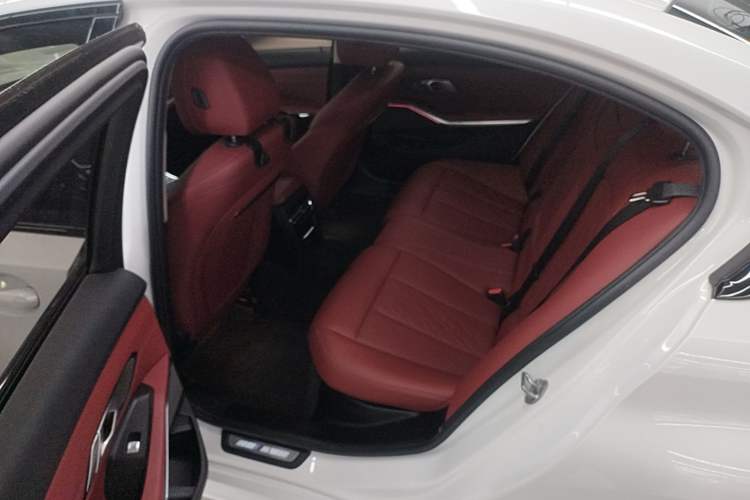 Used BMW 3 Series 2023 325Li M Sport Night Edition Package Left Rear Seat