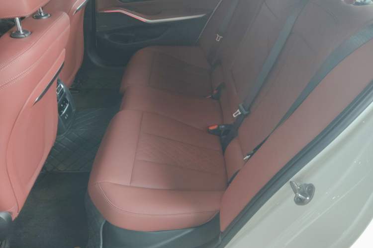 Used BMW 3 Series 2023 325Li M Sport Night Edition Package Left Rear Seat