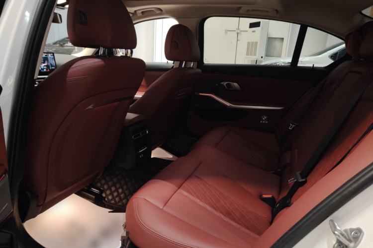 Used BMW 3 Series 2023 325Li M Sport Night Edition Package Left Rear Seat