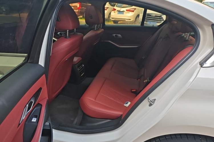 Used BMW 3 Series 2023 325i M Sport Package Left Rear Seat