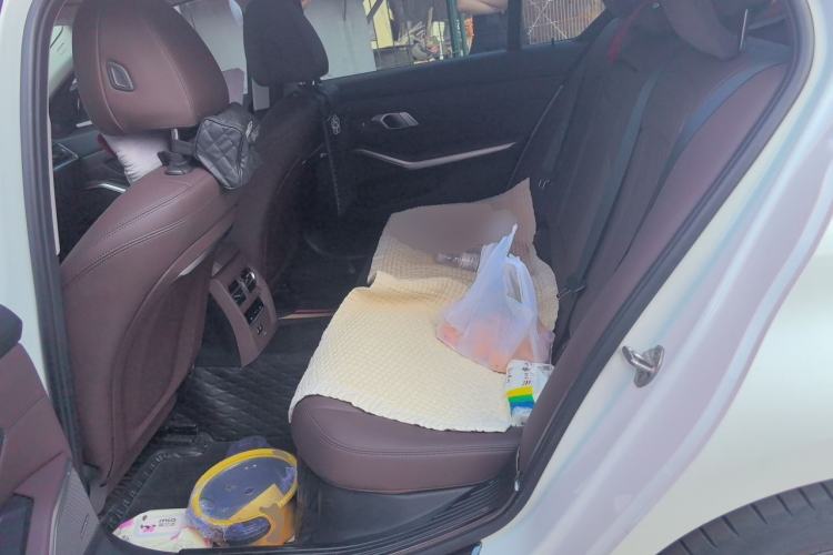 Used BMW 3 Series 2023 325Li M Sport Night Edition Package Left Rear Seat