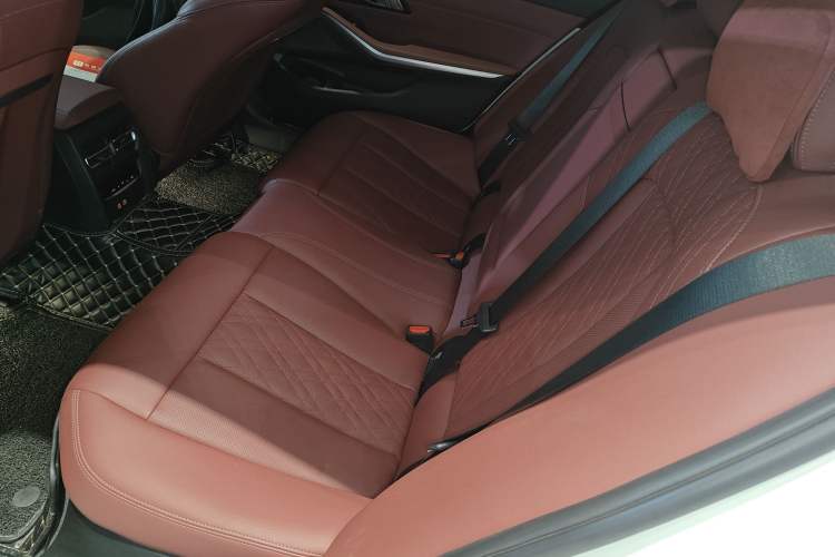 Used BMW 3 Series 2023 320Li M Sport Package Left Rear Seat