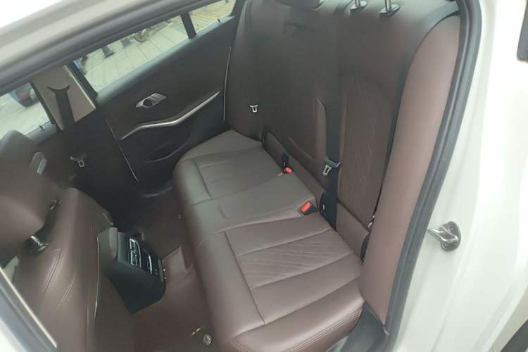 Used BMW 3 Series 2023 325i M Sport Night Edition Package Left Rear Seat
