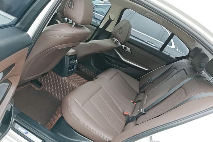 Used BMW 3 Series 2023 325Li M Sport Package Left Rear Seat