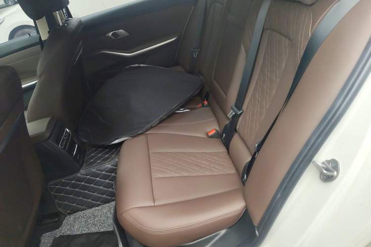 Used BMW 3 Series 2023 320Li M Sport Package Left Rear Seat