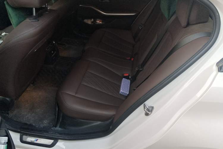 Used BMW 3 Series 2023 325Li M Sport Night Edition Package Left Rear Seat