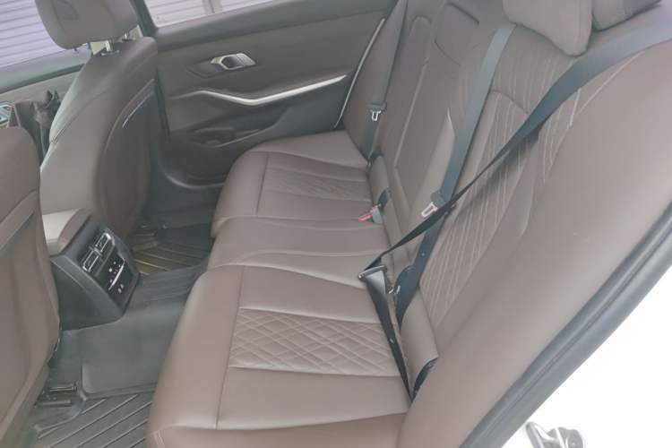 Used BMW 3 Series 2023 320Li M Sport Package Left Rear Seat