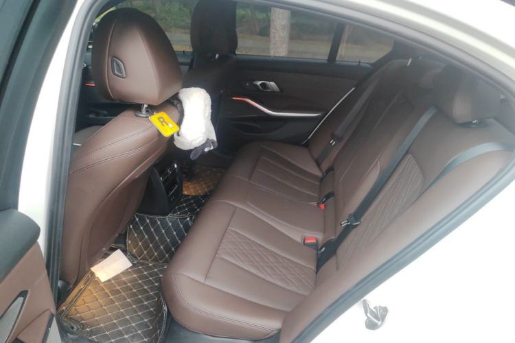 Used BMW 3 Series 2023 325i M Sport Night Edition Package Left Rear Seat