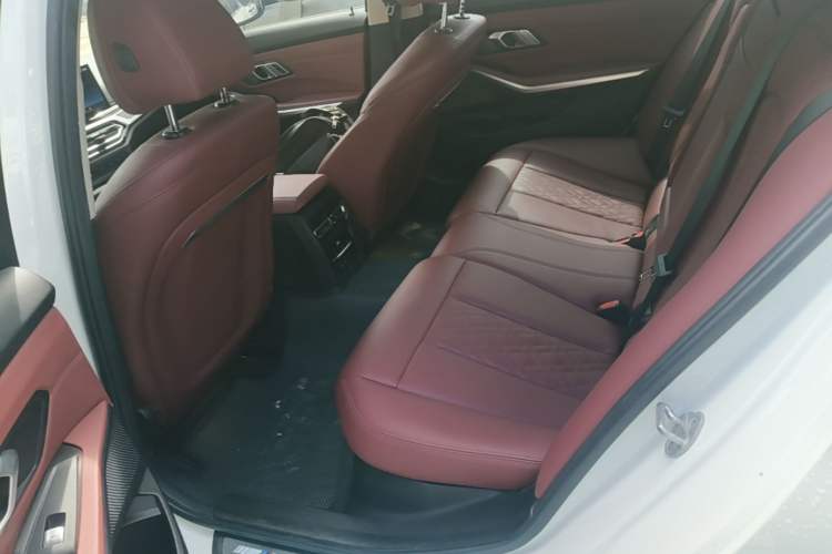 Used BMW 3 Series 2023 320Li M Sport Package Left Rear Seat