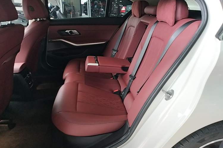 Used BMW 3 Series 2023 325Li M Sport Package Left Rear Seat