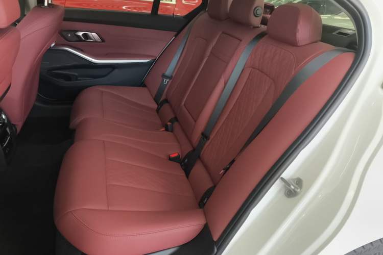 Used BMW 3 Series 2023 325Li M Sport Night Edition Package Left Rear Seat