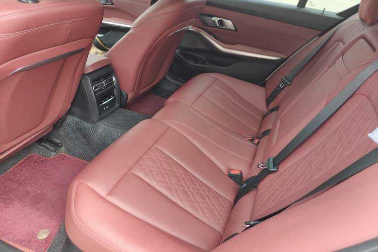 Used BMW 3 Series 2023 320Li M Sport Package Left Rear Seat