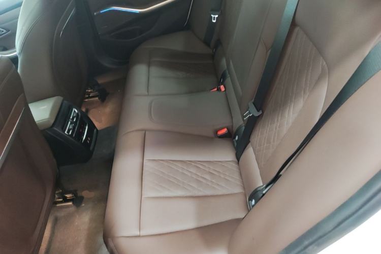 Used BMW 3 Series 2023 325i M Sport Night Edition Package Left Rear Seat