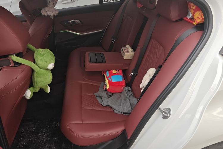 Used BMW 3 Series 2023 325i M Sport Night Edition Package Left Rear Seat