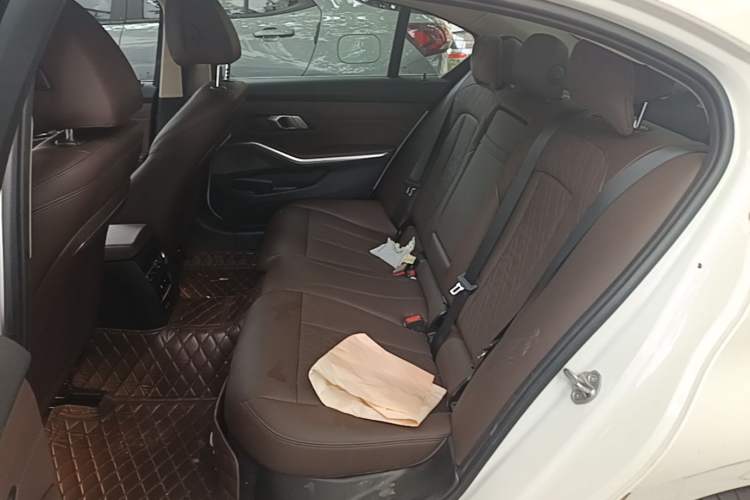 Used BMW 3 Series 2023 320Li M Sport Package Left Rear Seat