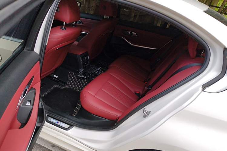 Used BMW 3 Series 2023 320Li M Sport Package Left Rear Seat
