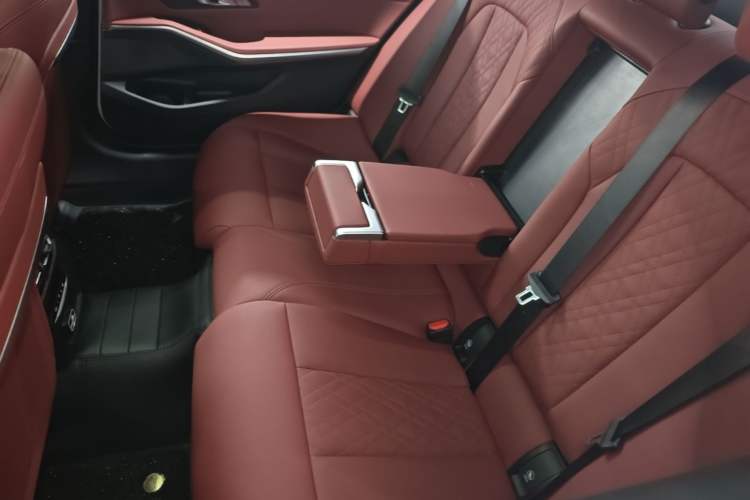Used BMW 3 Series 2023 320Li M Sport Package Left Rear Seat