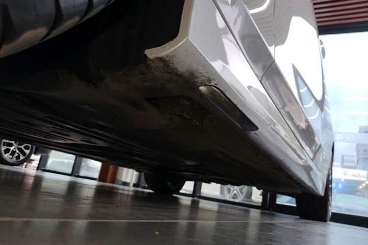 Used BMW 3 Series 2023 325Li M Sport Night Edition Package Left Side Sill