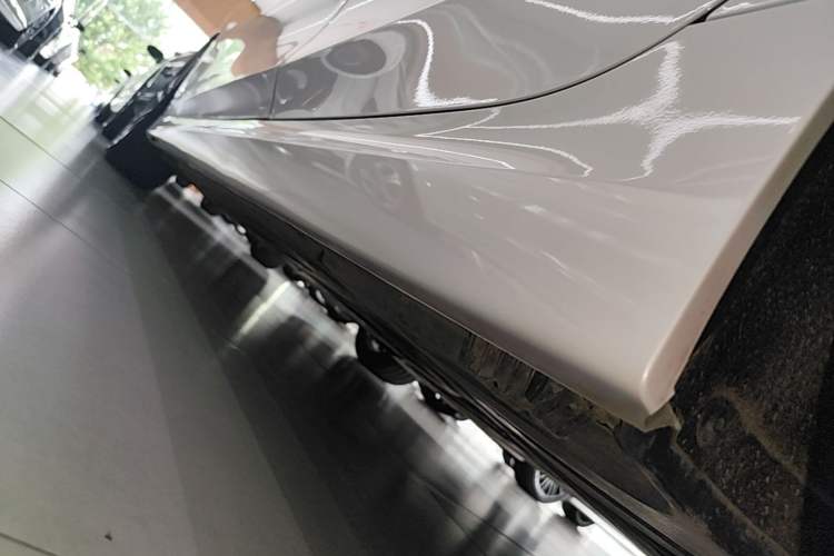 Used BMW 3 Series 2023 325Li M Sport Package Left Side Sill