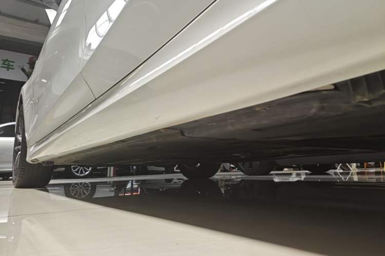 Used BMW 3 Series 2023 325Li M Sport Package Left Side Sill