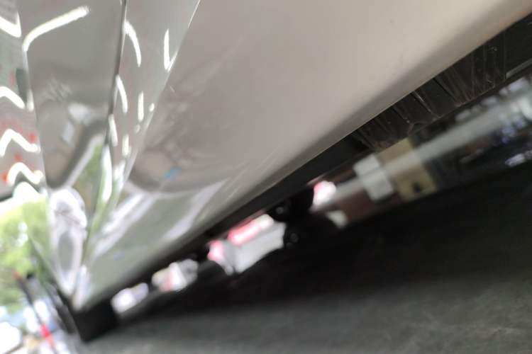 Used BMW 3 Series 2023 325Li M Sport Package Left Side Sill