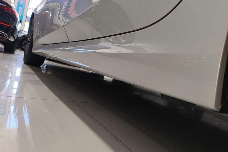 Used BMW 3 Series 2023 320Li M Sport Package Left Side Sill