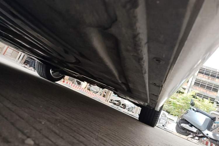 Used BMW 3 Series 2023 320Li M Sport Package Left Side Sill