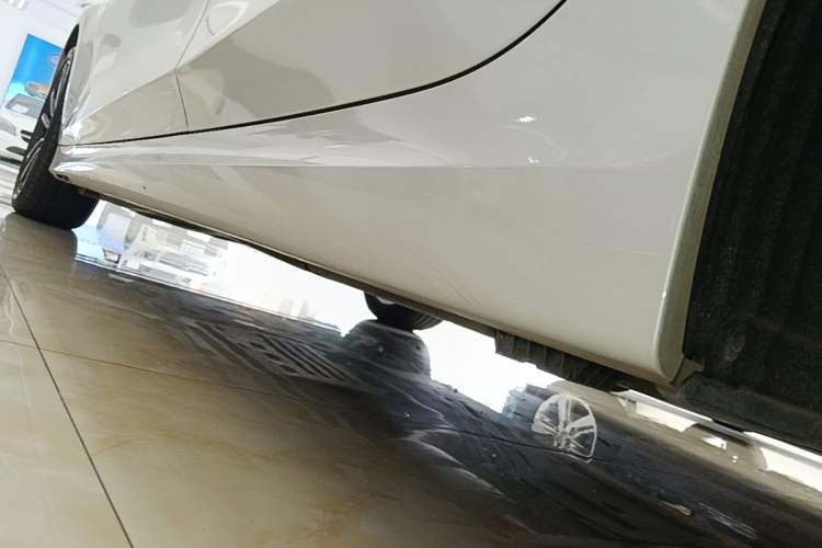 Used BMW 3 Series 2023 325Li M Sport Package Left Side Sill