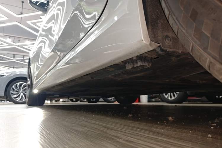 Used BMW 3 Series 2023 325i M Sport Package Left Side Sill