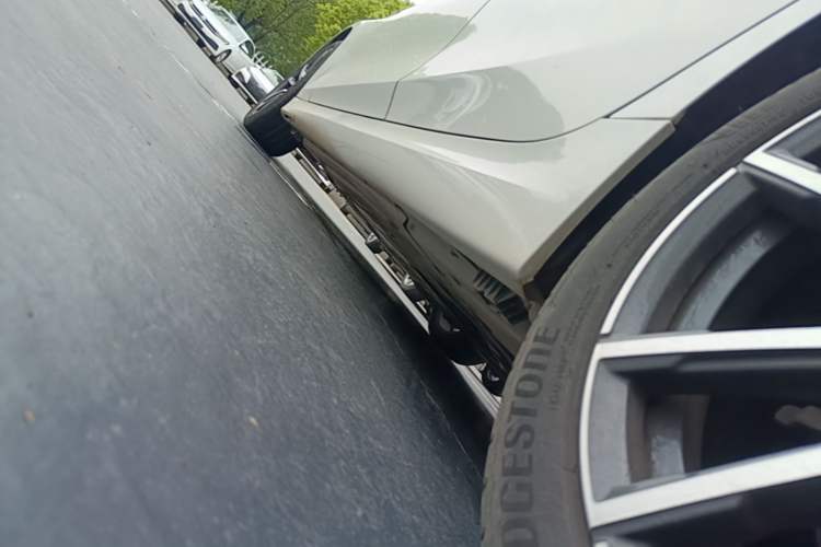Used BMW 3 Series 2023 325Li M Sport Package Left Side Sill