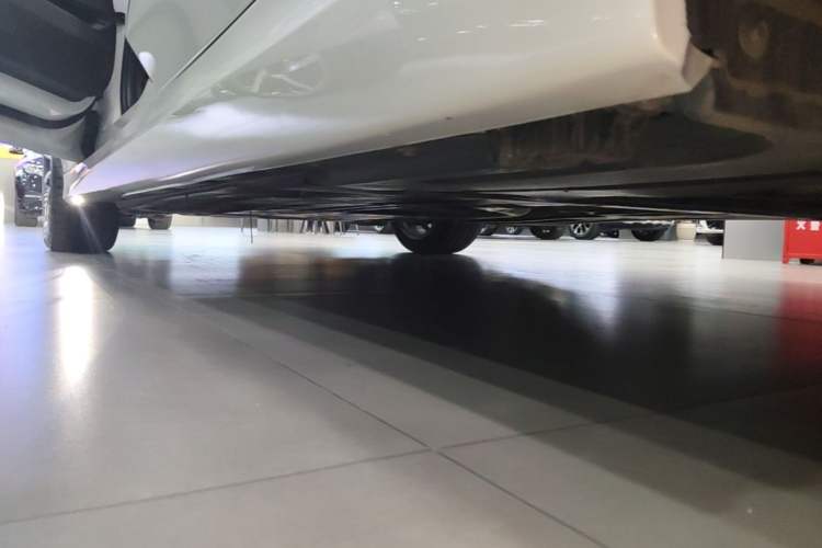 Used BMW 3 Series 2023 325Li M Sport Package Left Side Sill