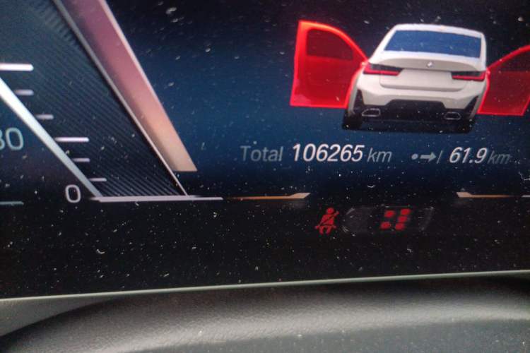 Used BMW 3 Series 2023 320Li M Sport Package Odometer Close Up