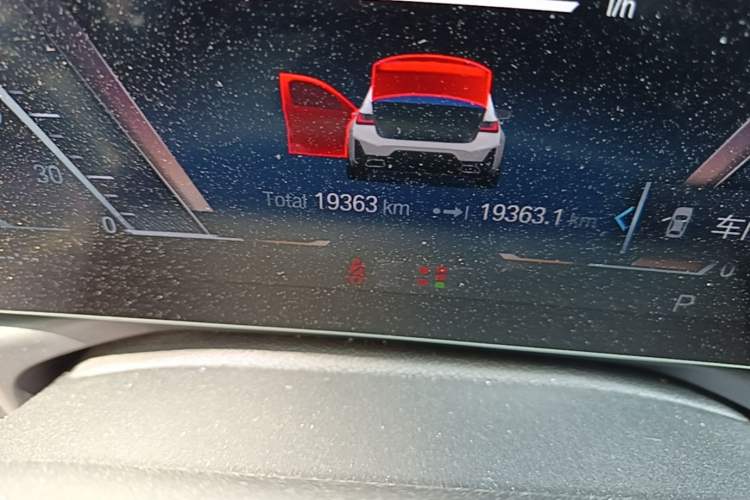 Used BMW 3 Series 2023 320Li M Sport Package Odometer Close Up